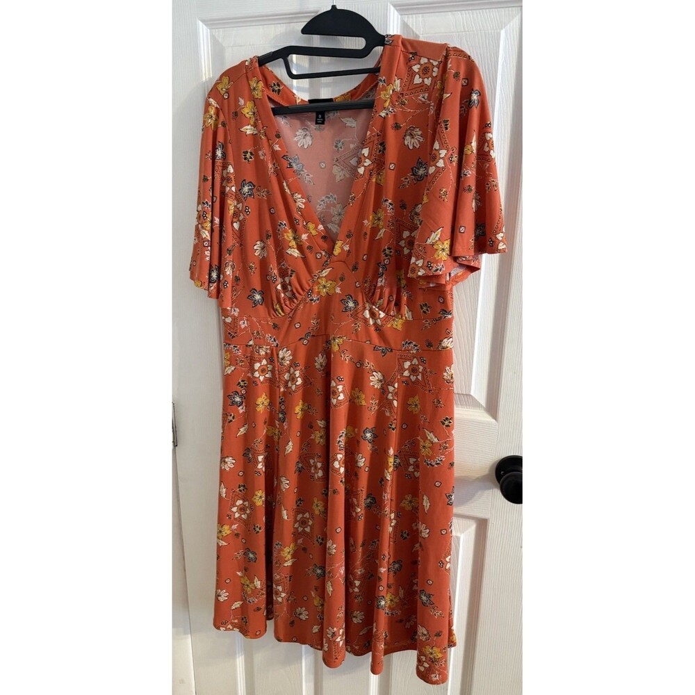 Torrid size  0 Dress Women’s Plus Size 12 Orange Coral Floral Print Stretch